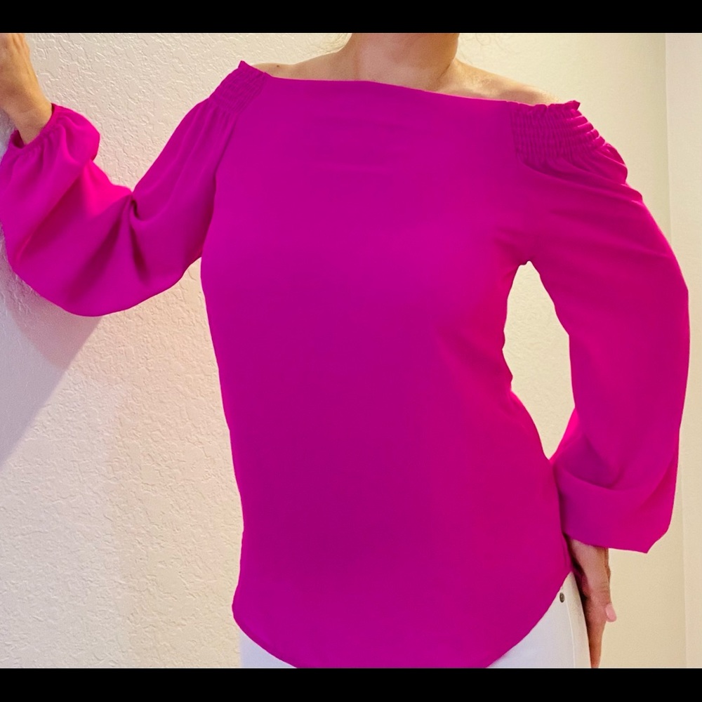 Saks OFF 5th Ave blouse in bright beautiful fuchsia